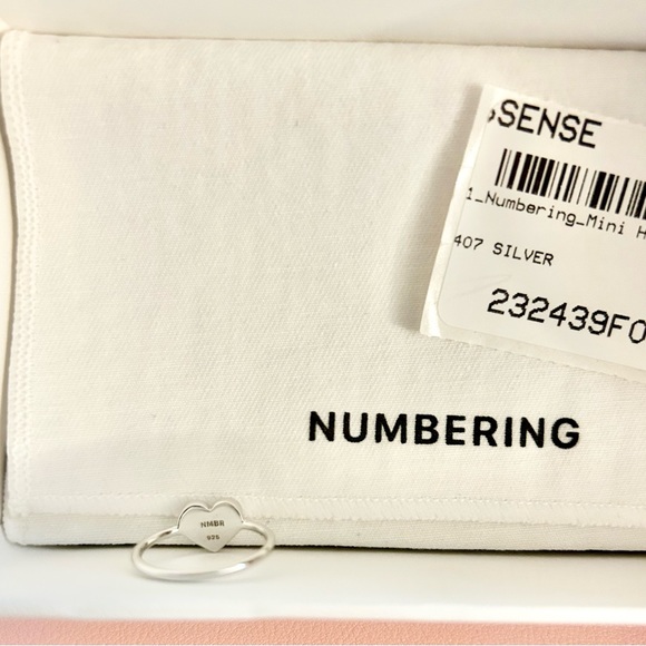 NUMBERING Silver Heart Ring - Picture 6 of 7